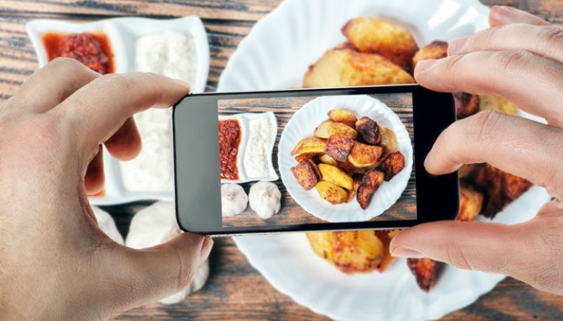 Manfaat Memotret Makanan Sebelum Dilahap